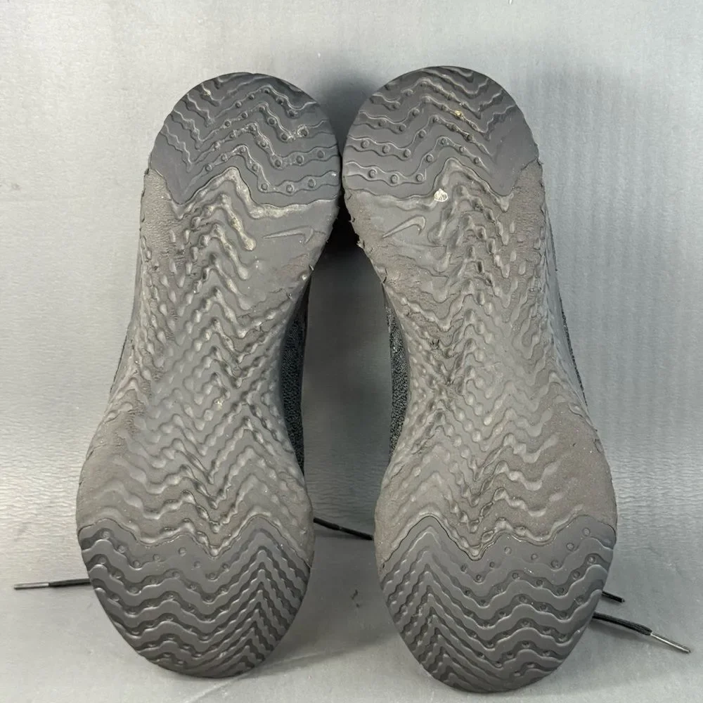 Nike gently used